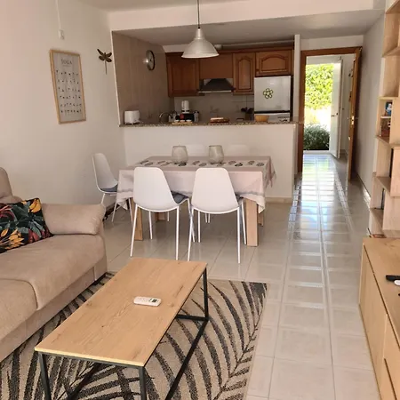Casa Mistral 度假居 *